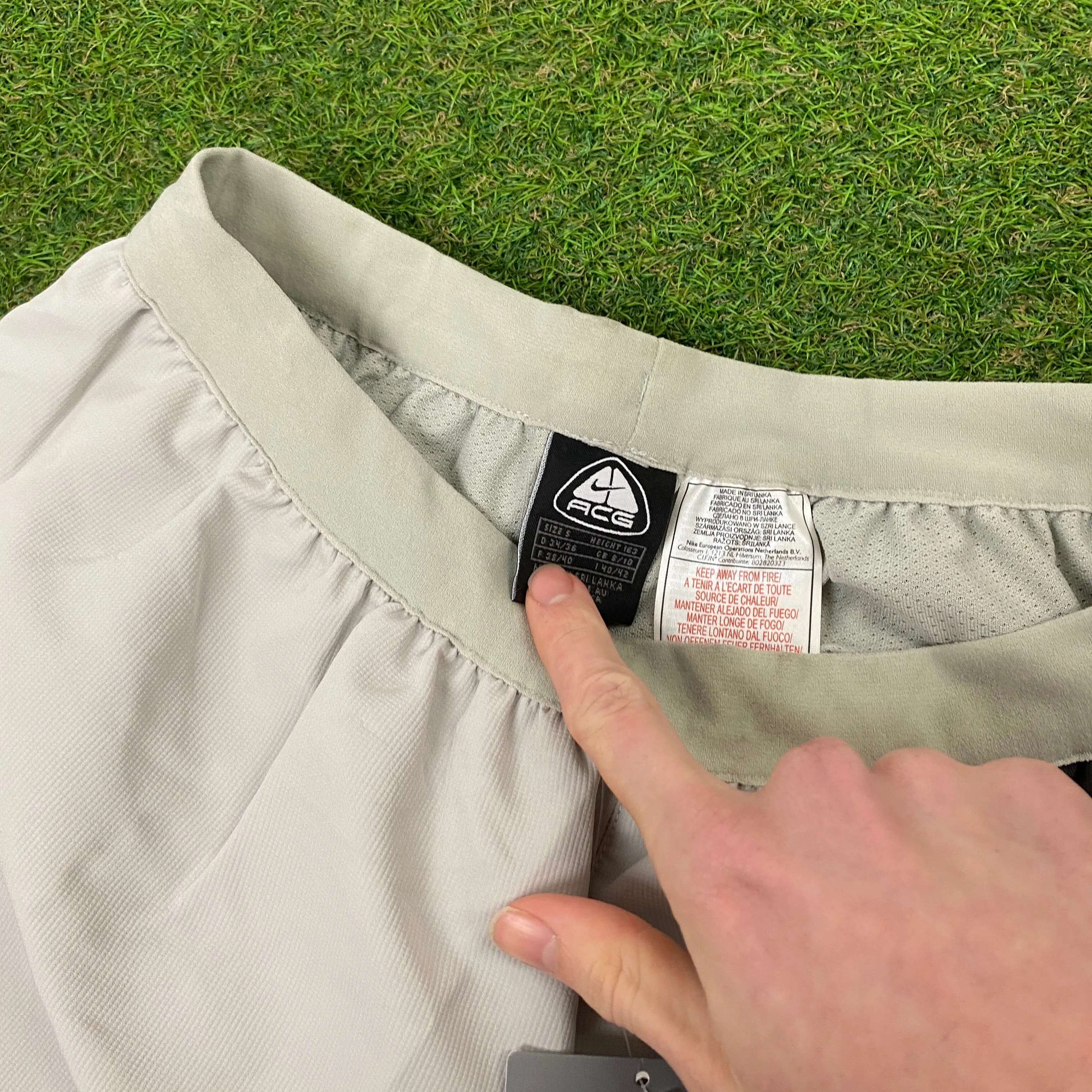 00s Nike ACG Sprinter Shorts Grey Small