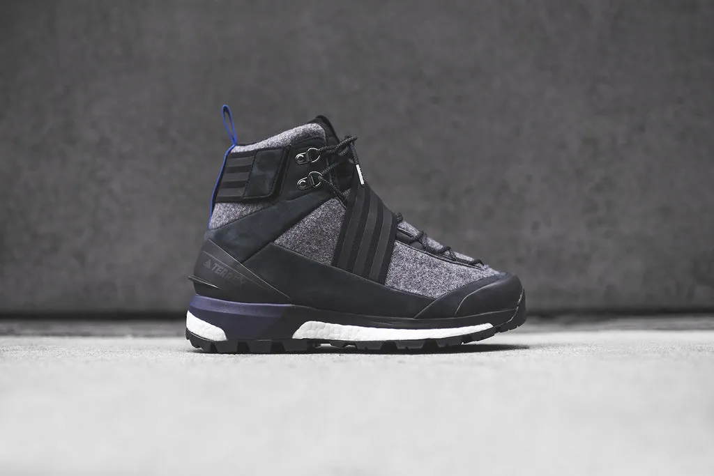 Adidas Consortium     xhibition terrex tracefinder