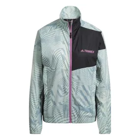 Adidas Women's Terrex Trail Running Printed Wind Jacket Lingrn/Maggre | Buy Adidas Women's Terrex Trail Running Printe