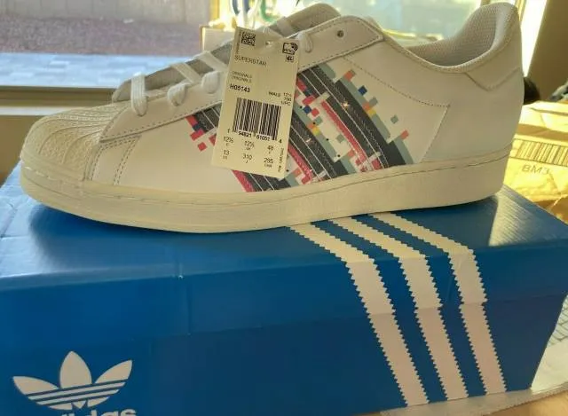 Dead stock in original box adidas superstar 