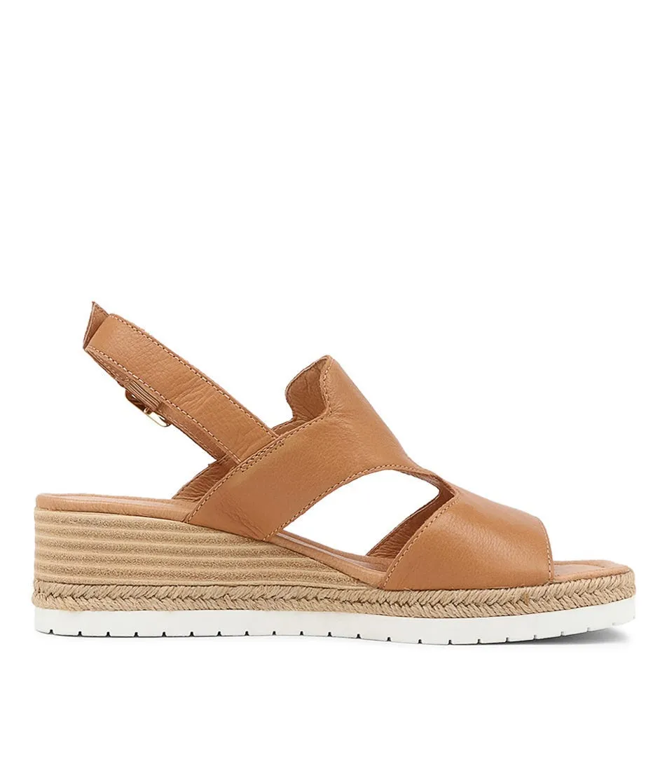 DJANGO & JULIETTE Ilorin Dark Tan Leather Sandals