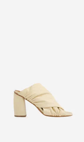  Forte Forte      Nappa Leather Heeled Sandals - Ivory 