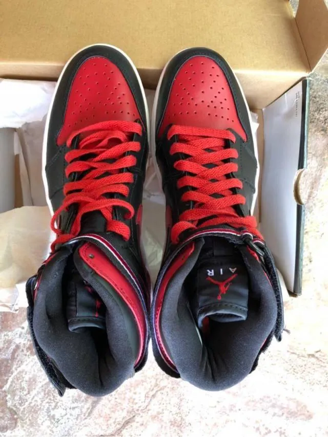 Nike air jordan 1 bred high strap 2008 banned.