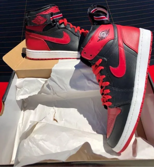 Nike air jordan 1 bred high strap 2008 banned.