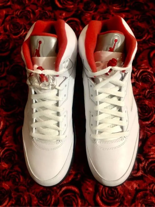 Nike air jordan 5 fire red