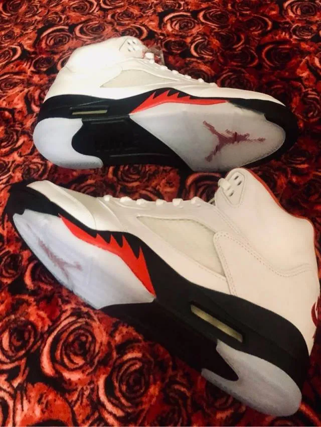 Nike air jordan 5 fire red