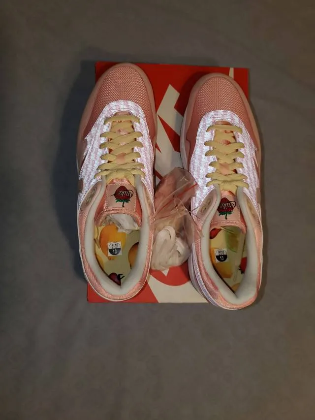 Nike air max 1 strawberry lemonade