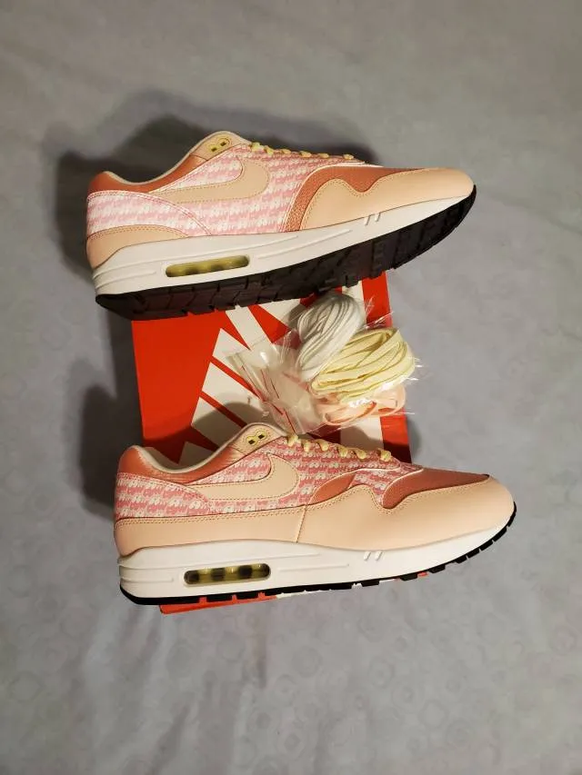 Nike air max 1 strawberry lemonade