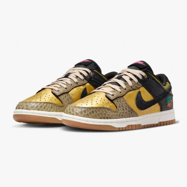 Nike women's dunk low (dia de muertos/ gold/ black/ khaki/ metallic gold/ medium ash/ sail/ clear ja