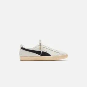 Puma     clyde hairy suede teasel